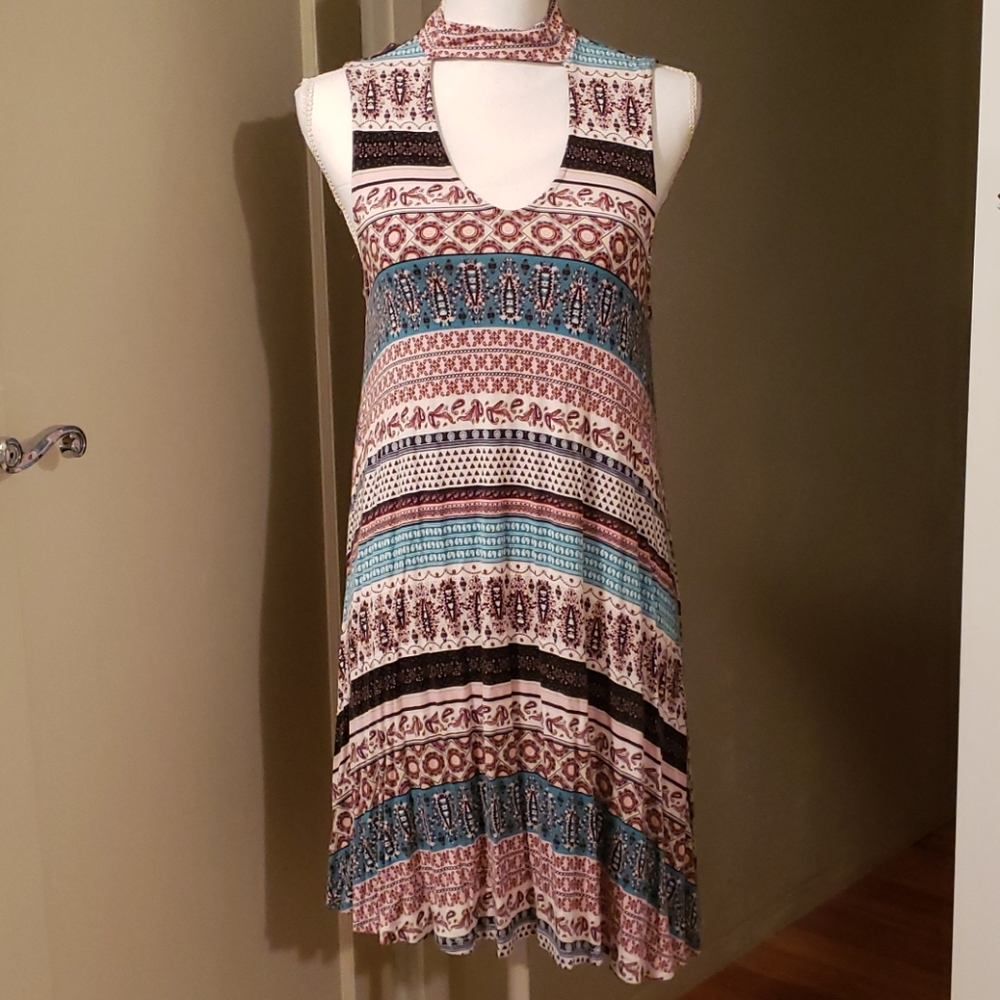 Colorful dress with choker style neckline